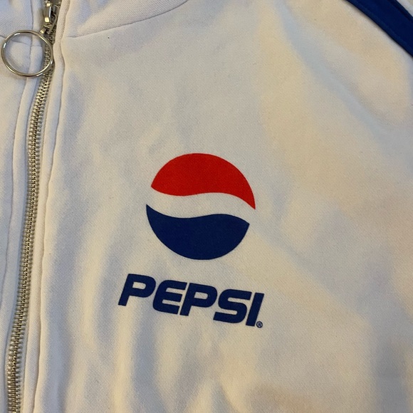 H&M, Pepsi, L, white zip-up sweatshirt - Picture 4 of 4